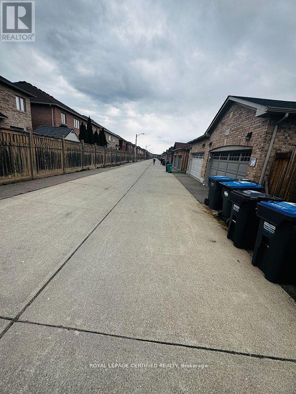 Upper - 5463 Tenth Line, Mississauga, Ontario  L5M 0V7 - Photo 23 - W13146452