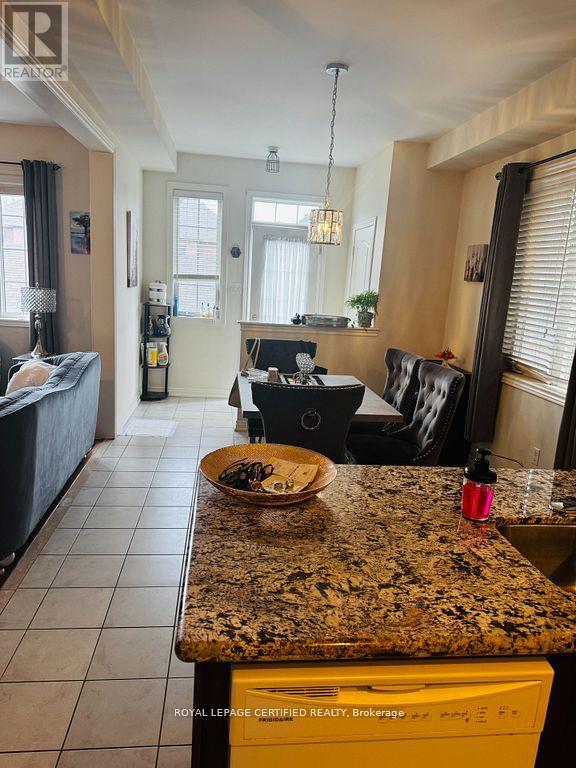 Upper - 5463 Tenth Line, Mississauga, Ontario  L5M 0V7 - Photo 3 - W13146452