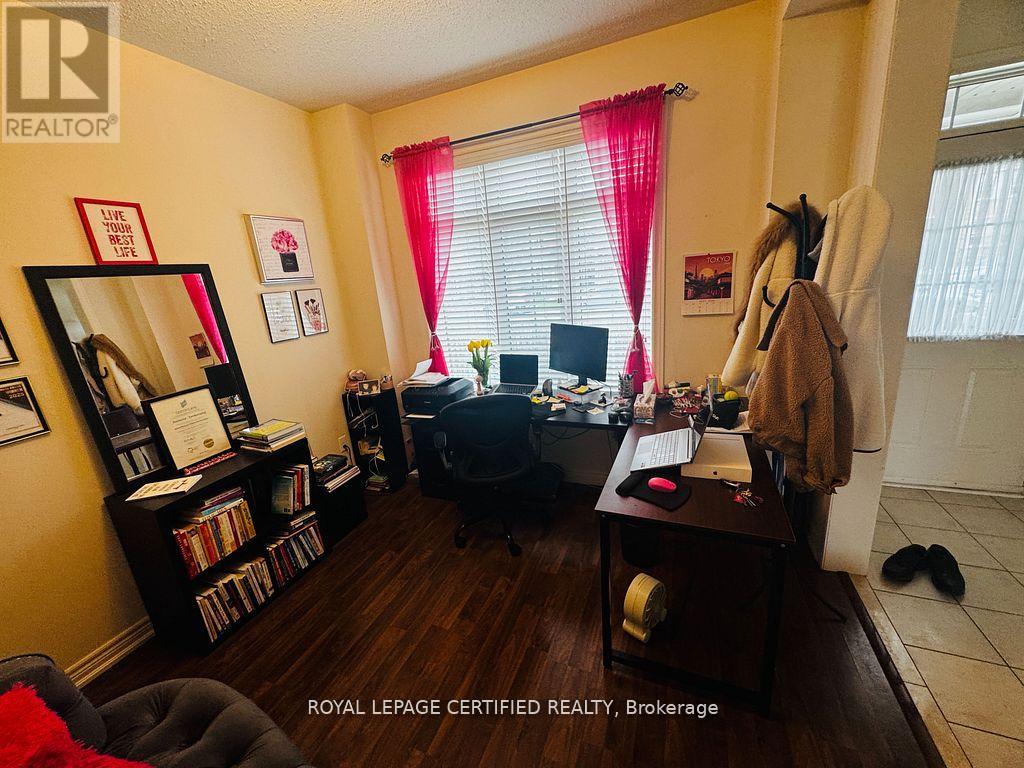 Upper - 5463 Tenth Line, Mississauga, Ontario  L5M 0V7 - Photo 5 - W13146452