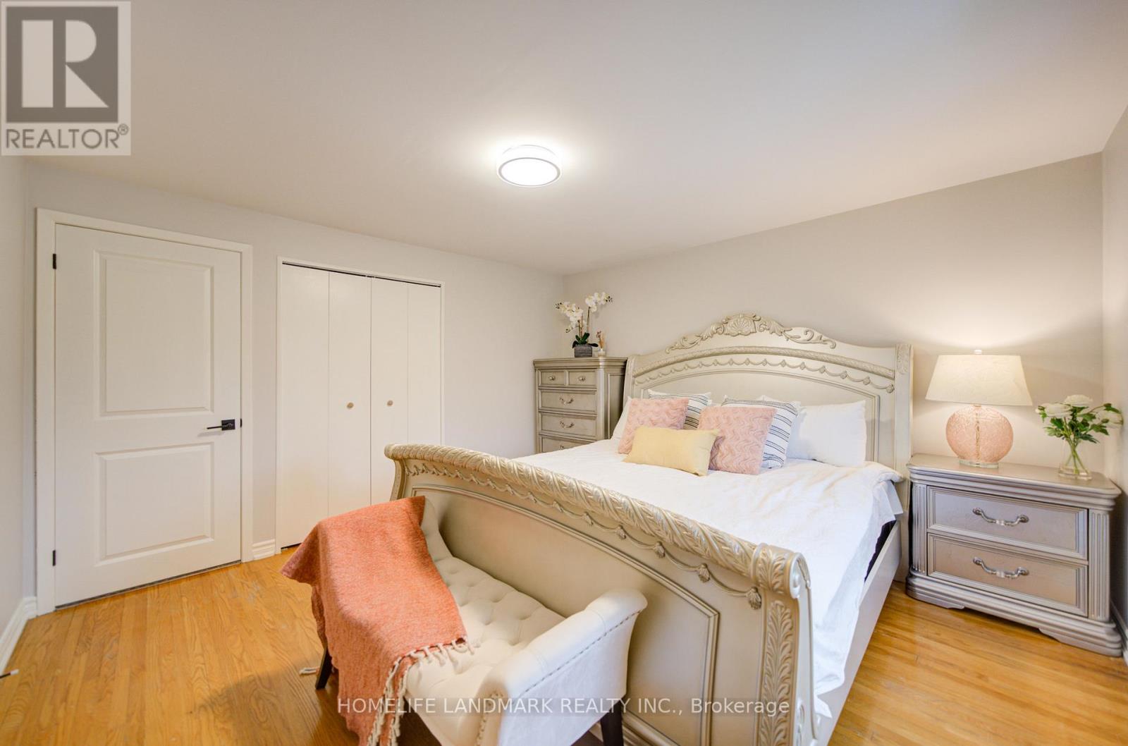 2532 Renzoni Road, Mississauga, Ontario L5K 1W9 - Photo 33 - W13146456