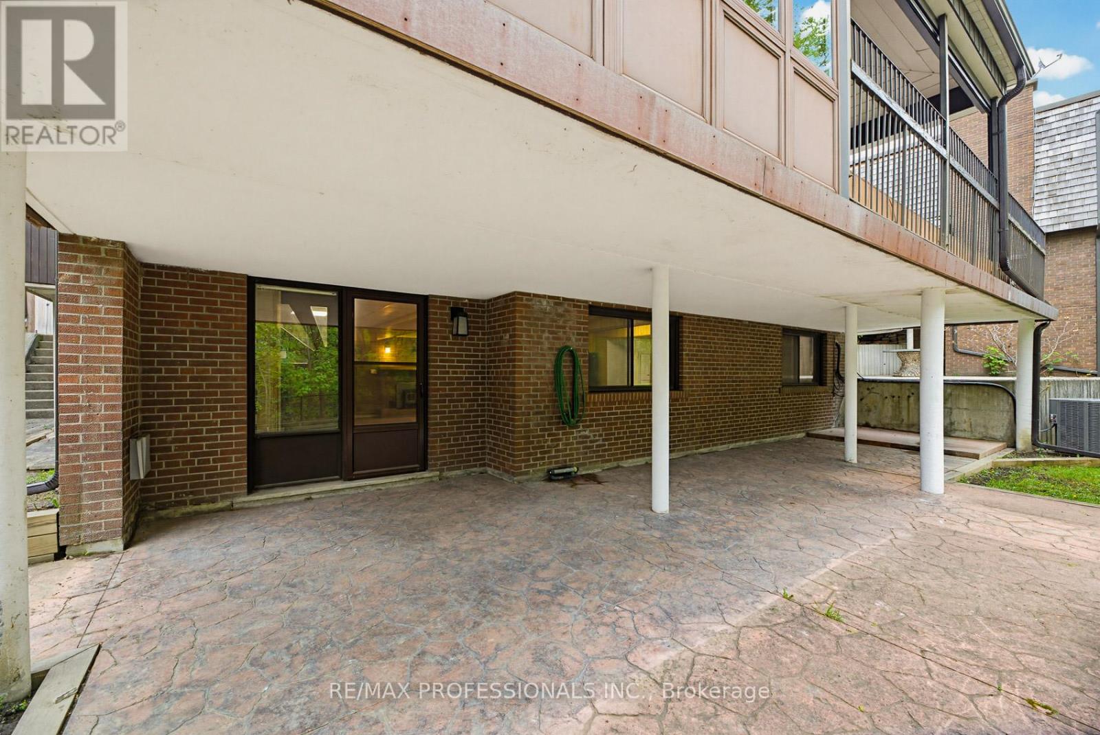 26 Neilor Crescent, Toronto, Ontario M9C 1K4 - Photo 46 - W13146474