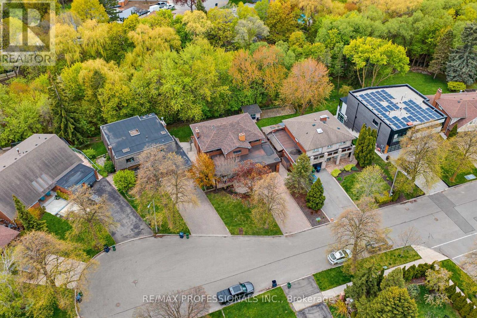 26 Neilor Crescent, Toronto, Ontario M9C 1K4 - Photo 48 - W13146474