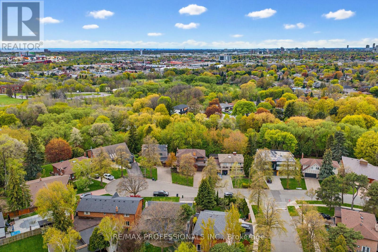 26 Neilor Crescent, Toronto, Ontario M9C 1K4 - Photo 49 - W13146474