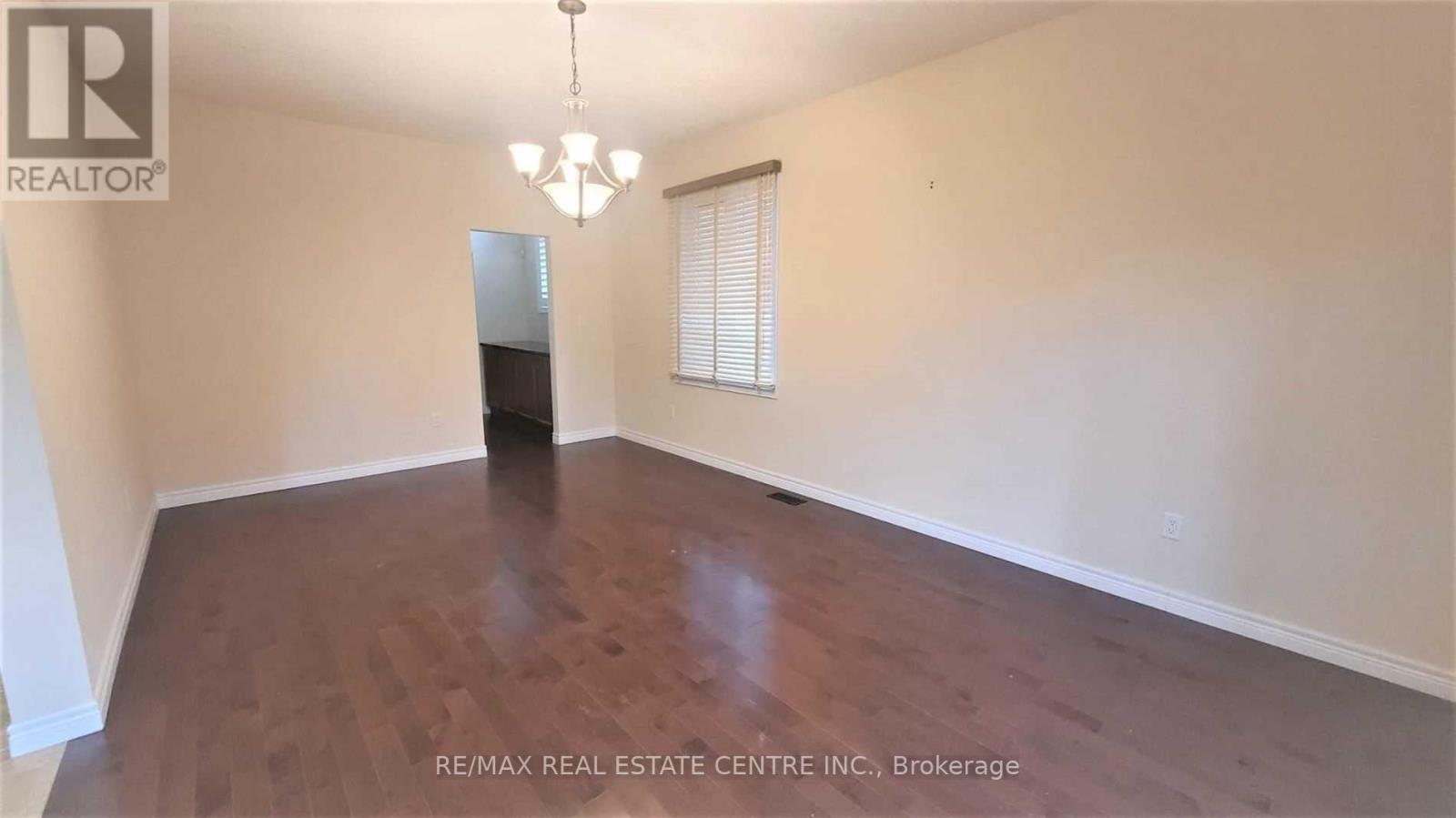 Upper Portion - 15 Sasha Court, Hamilton, Ontario  L8E 0A3 - Photo 5 - X13146414