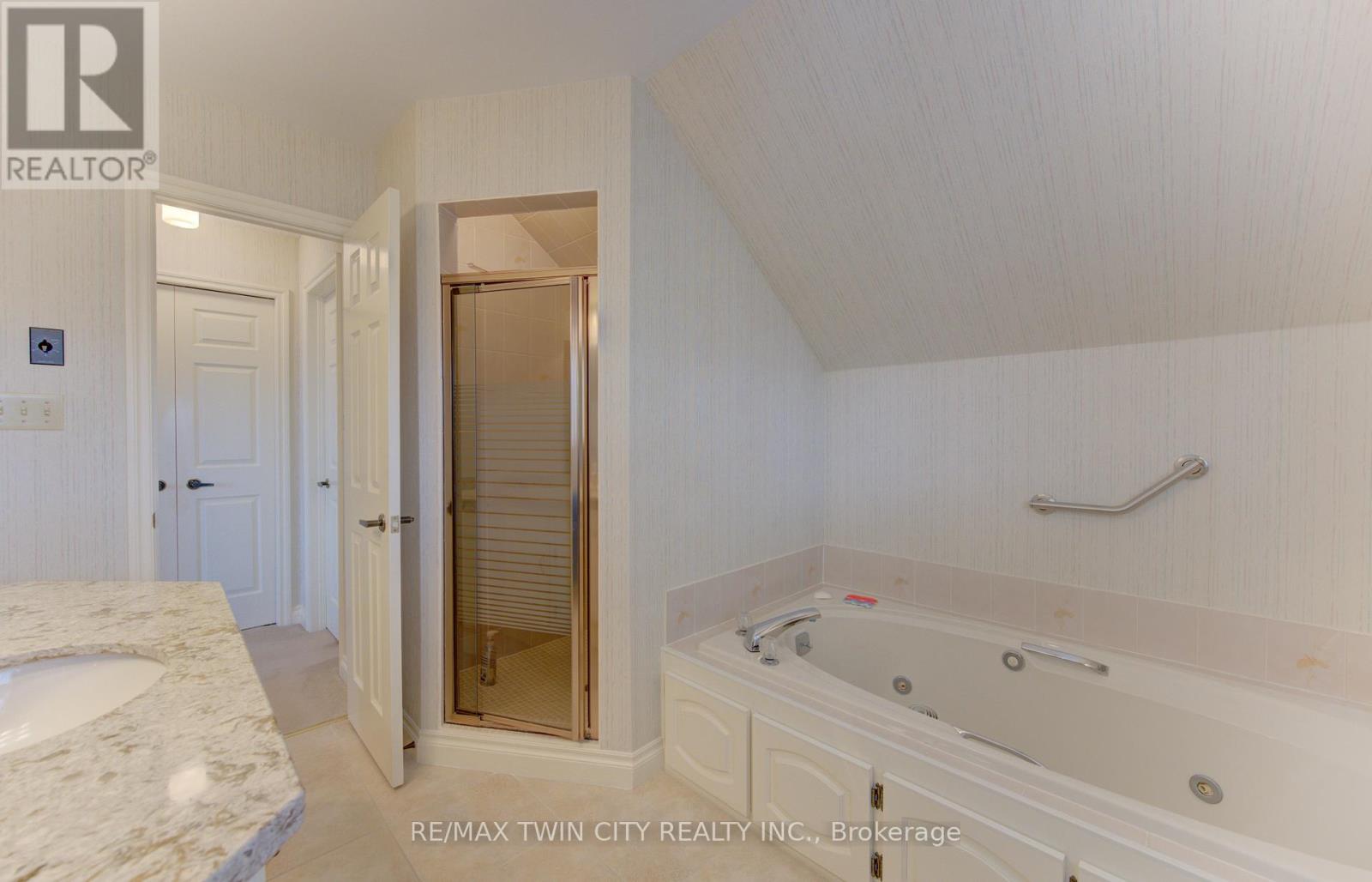 13 - 298 Roxton Drive, Waterloo, Ontario  N2T 1R5 - Photo 19 - X13146466