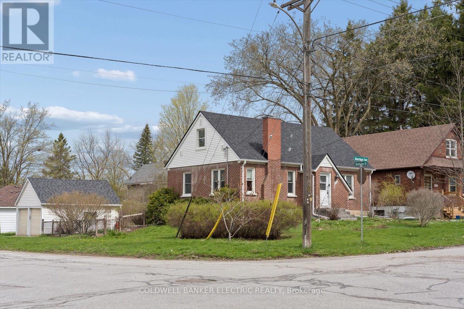 252 Aberdeen Avenue, Peterborough, Ontario  K9H 4W9 - Photo 3 - X13146518