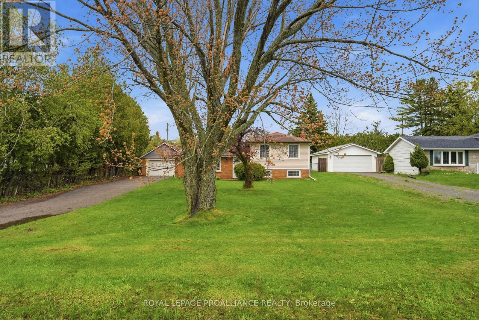 584 Whites Road, Quinte West, Ontario  K8V 5P8 - Photo 1 - X13146600