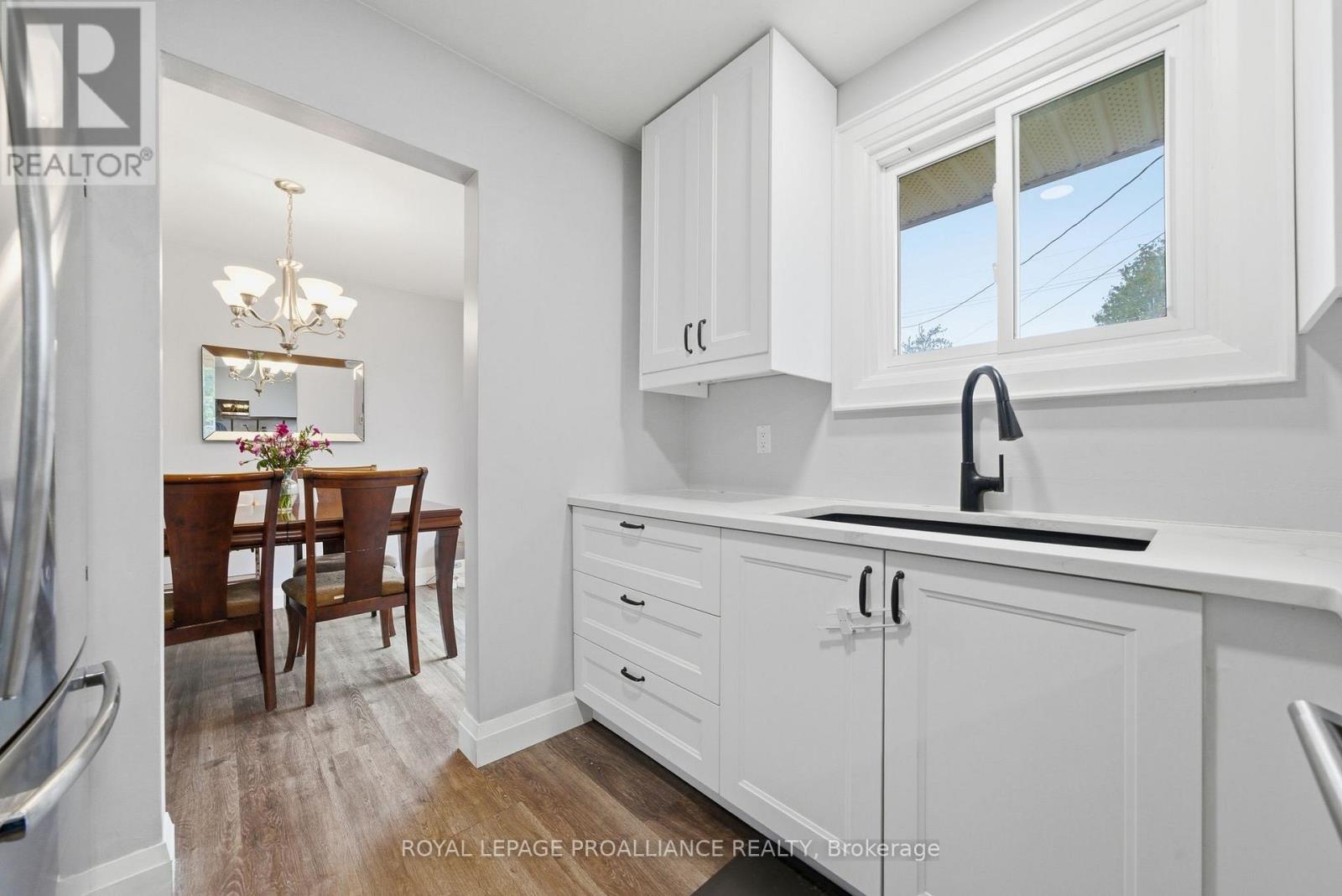 584 Whites Road, Quinte West, Ontario  K8V 5P8 - Photo 16 - X13146600