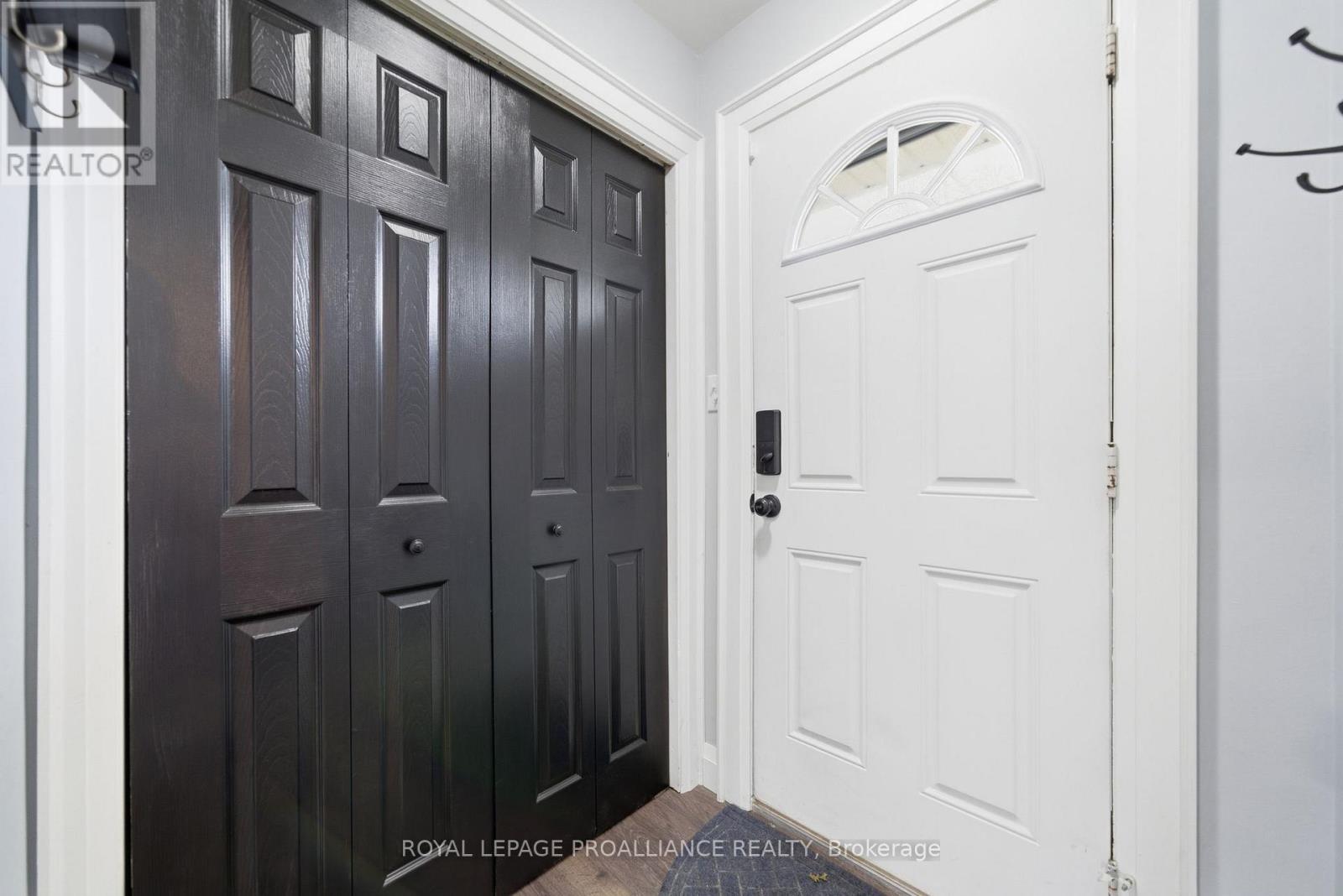 584 Whites Road, Quinte West, Ontario  K8V 5P8 - Photo 6 - X13146600