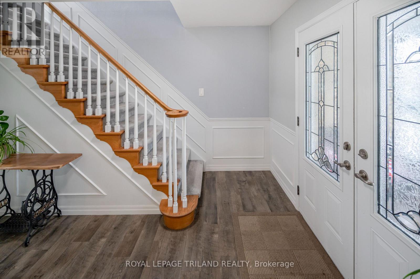 392 Village Green Avenue, London South, Ontario  N6J 3Z8 - Photo 5 - X13146582