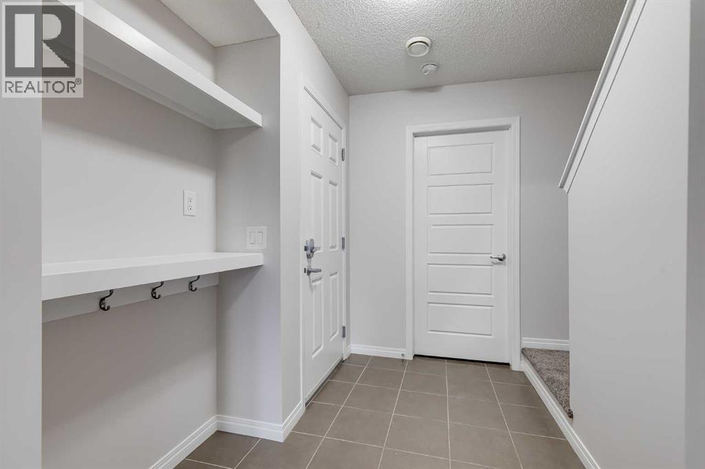 160 Windford Gardens SW, Airdrie, Alberta  T4B 4A6 - Photo 4 - A2303833