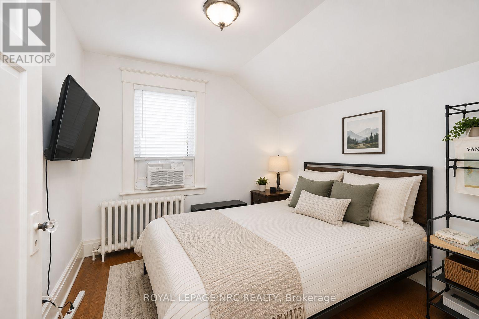 92 Dufferin Street, St. Catharines, Ontario L2R 1Z8 - Photo 5 - X13146544