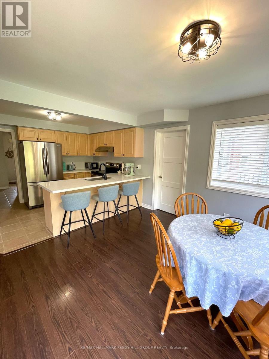 26 Kenwell Crescent, Barrie, Ontario  L4N 0A4 - Photo 5 - S12921028