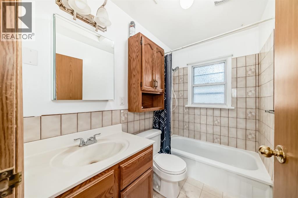 3919 Centre B Street NW, Calgary, Alberta  T2K 0W3 - Photo 17 - A2310368