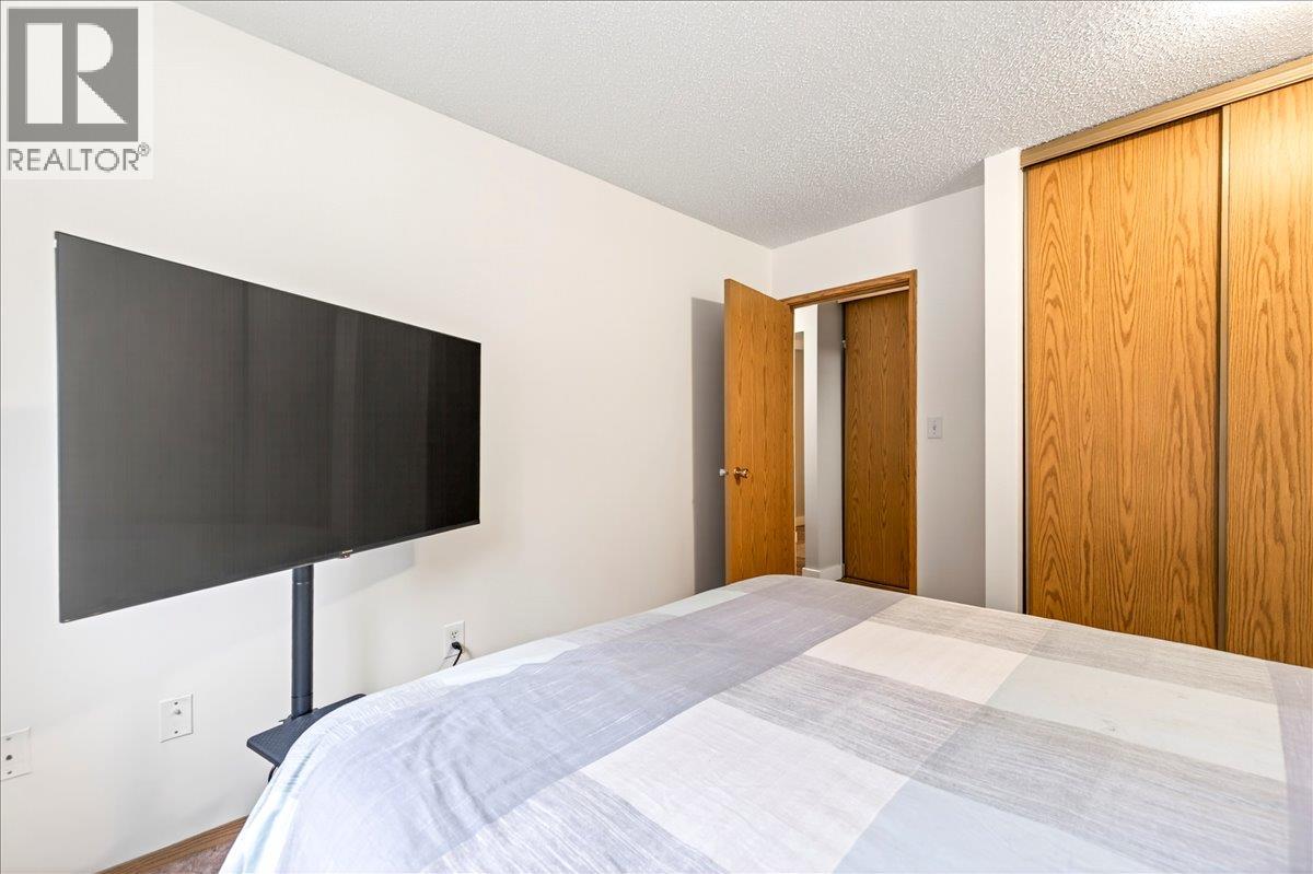 1286 Ponderosa Drive Unit# 403, Sparwood, British Columbia  V0B 2G2 - Photo 11 - 10387623