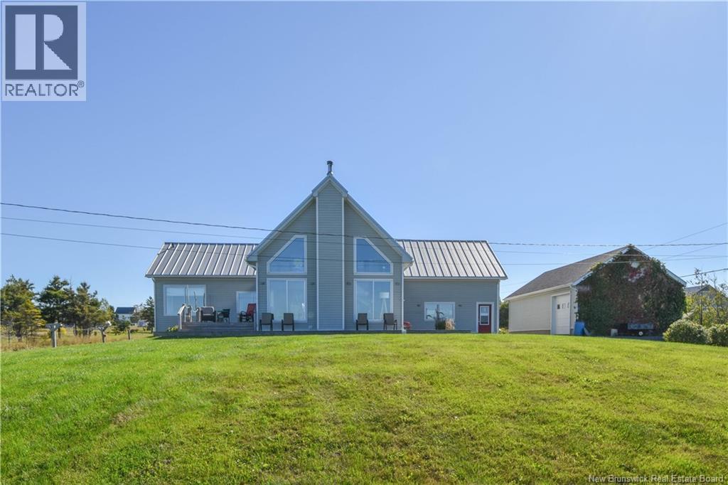 287 Rue De L'ile Street, Caraquet, New Brunswick  E1W 1B5 - Photo 4 - NB139619