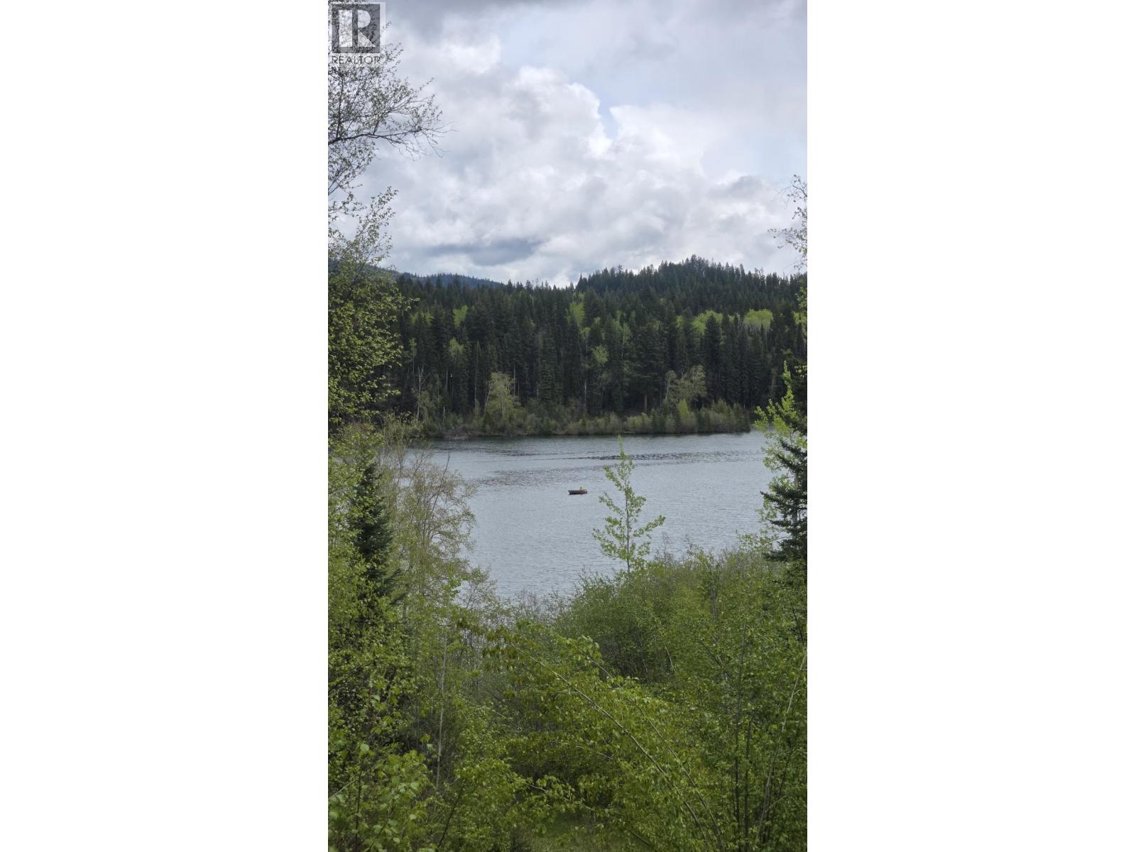 5858 Mahood Lake Road, Lone Butte, British Columbia  V0K 1X3 - Photo 9 - R3105524