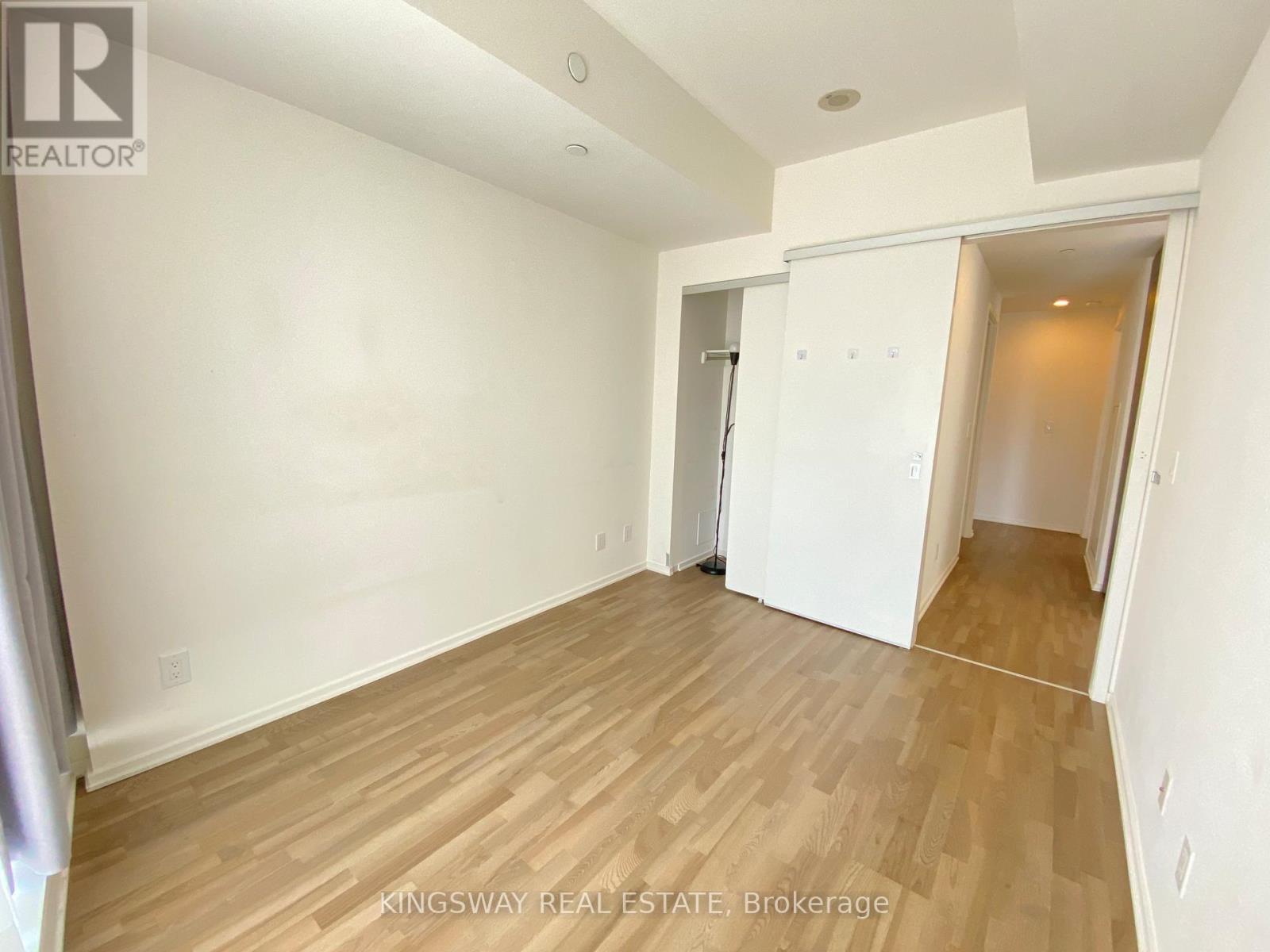 1004 - 1 Bloor Street E, Toronto, Ontario  M4W 0A8 - Photo 10 - C13146492