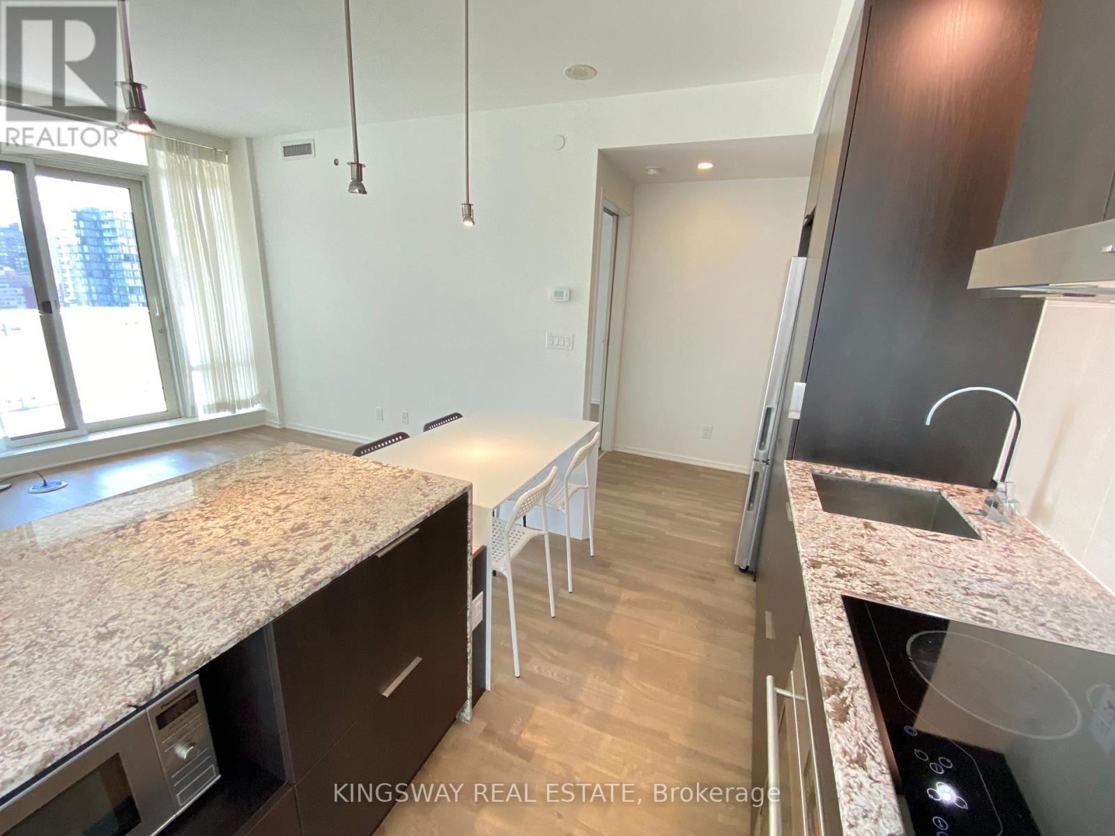 1004 - 1 Bloor Street E, Toronto, Ontario  M4W 0A8 - Photo 17 - C13146492