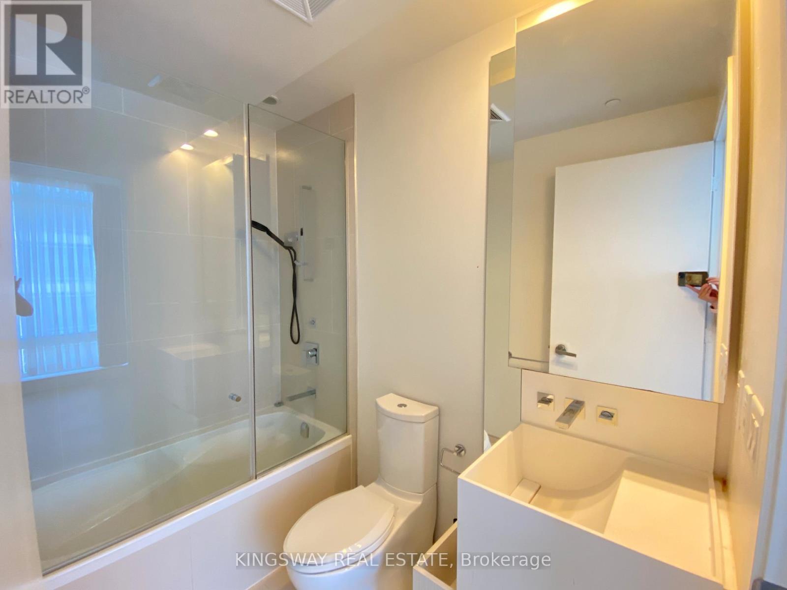 1004 - 1 Bloor Street E, Toronto, Ontario  M4W 0A8 - Photo 6 - C13146492