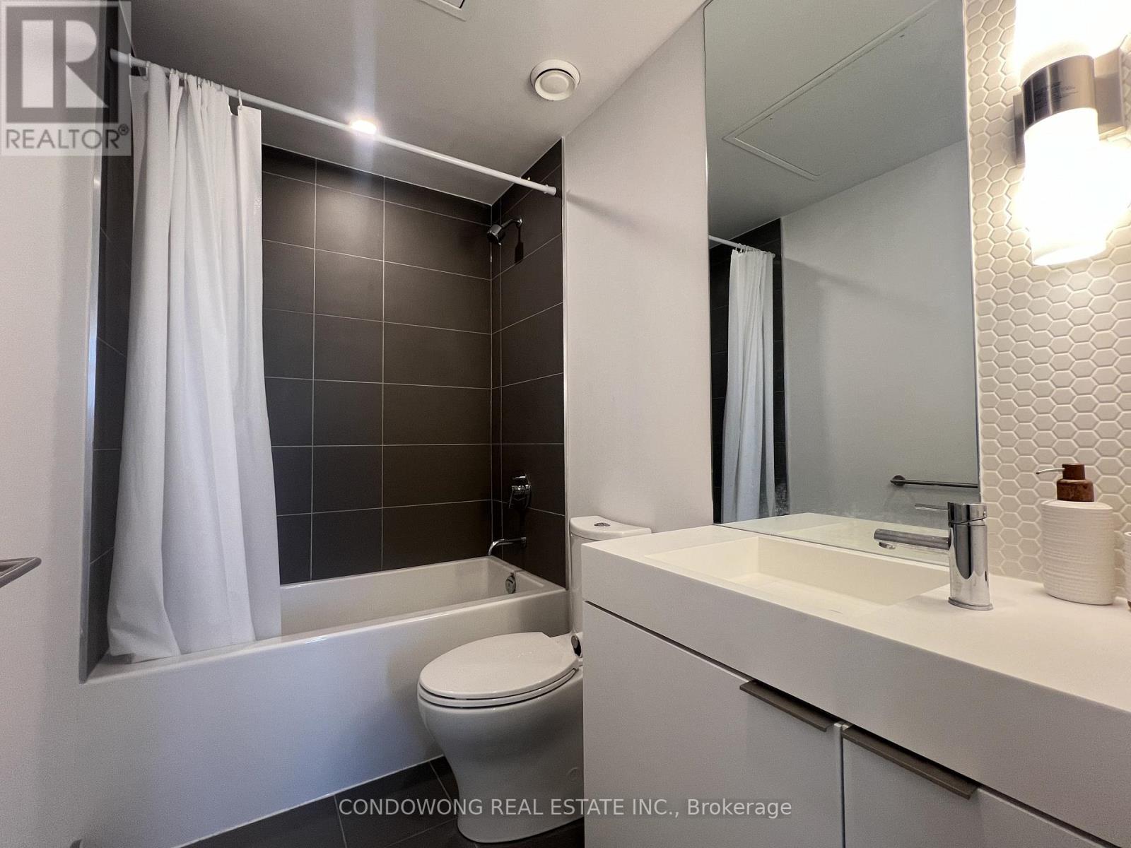 1111 - 33 Helendale Avenue, Toronto (Yonge-Eglinton), Ontario  M4S 3H7 - Photo 8 - C13146502
