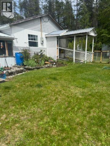 8146 95 Highway, Kingsgate, British Columbia  V0B 1V1 - Photo 1 - 10388067