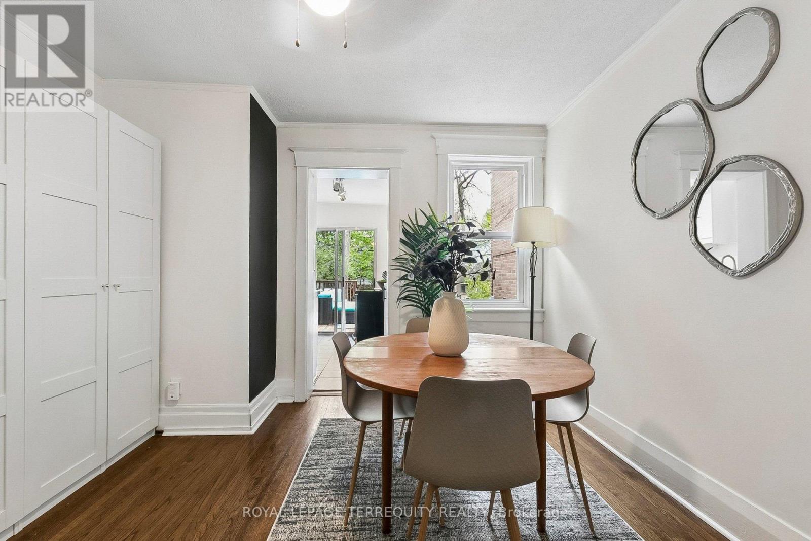 300 Rhodes Avenue, Toronto, Ontario  M4L 3A3 - Photo 13 - E13146616
