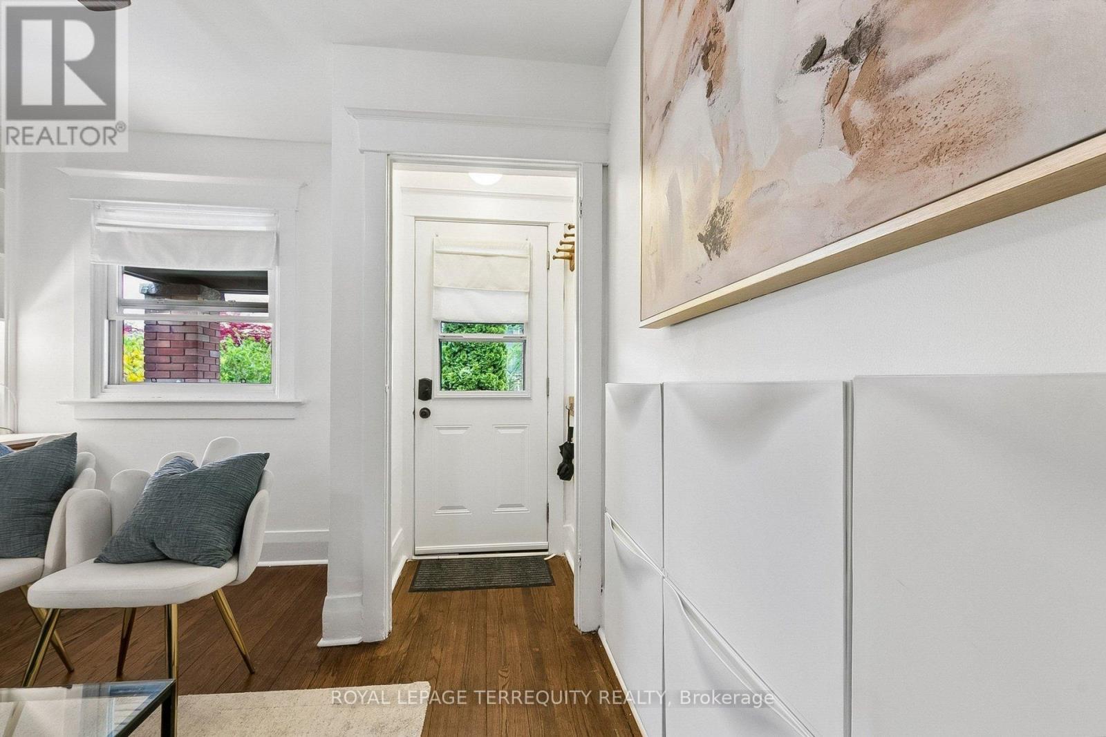 300 Rhodes Avenue, Toronto, Ontario  M4L 3A3 - Photo 49 - E13146616