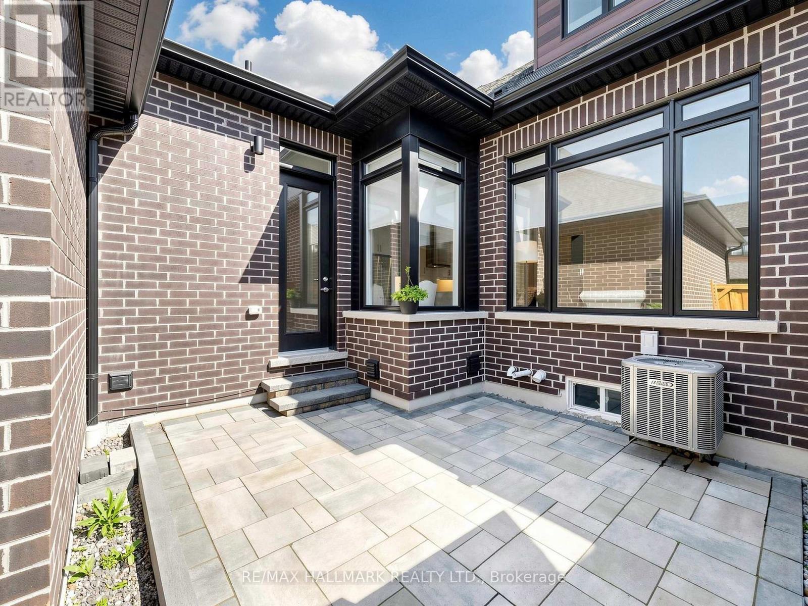 16 Vern Robertson Gate, Uxbridge, Ontario  L9P 0R9 - Photo 44 - N13146548