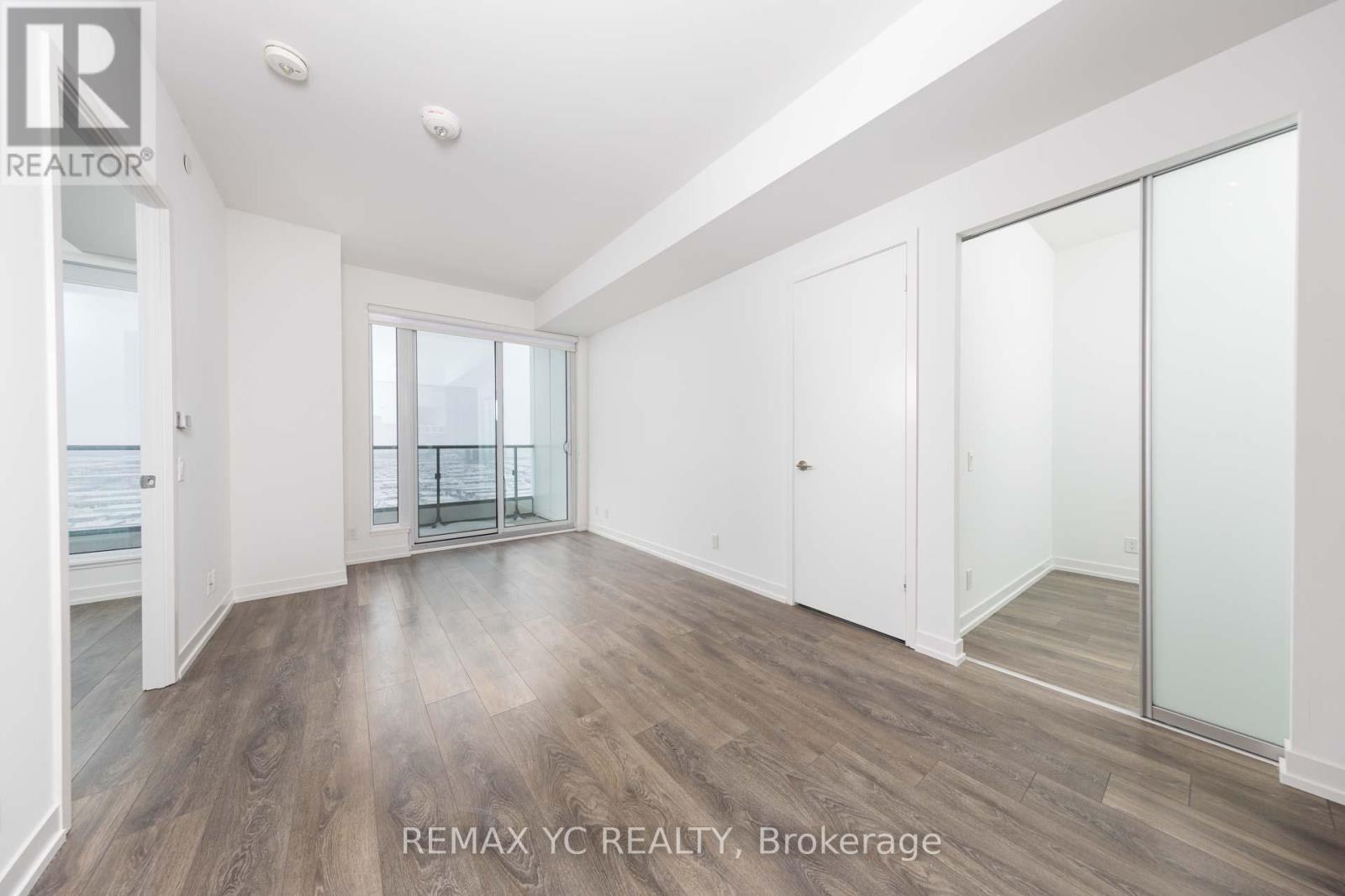 5512 - 898 Portage Parkway, Vaughan, Ontario  L4K 0J6 - Photo 2 - N13146598
