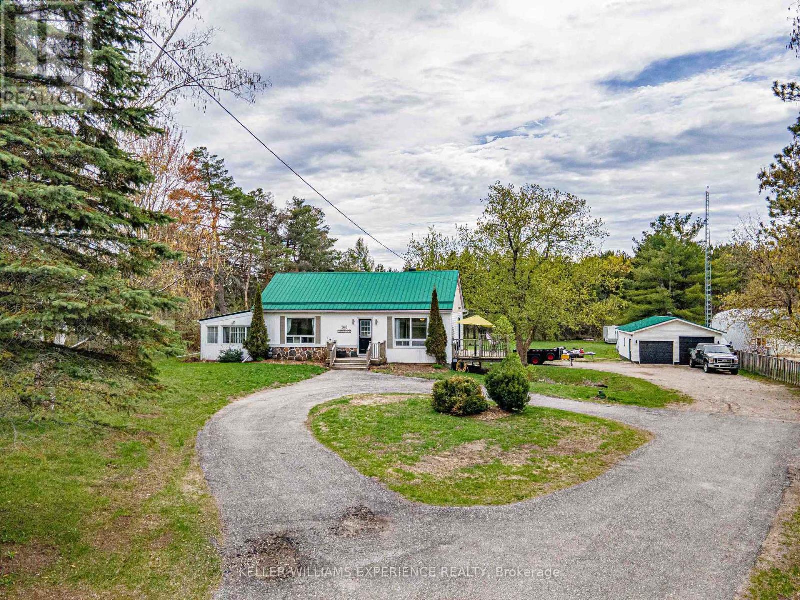 3514 Penetanguishene Road, Oro-Medonte (Craighurst), Ontario  L4M 4Y8 - Photo 1 - S13146568