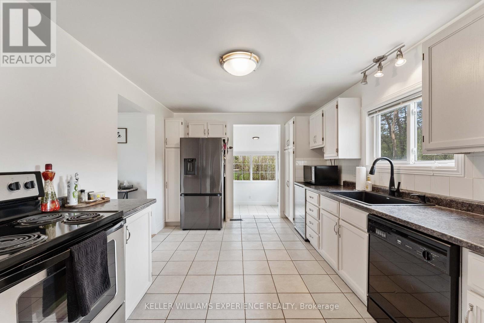 3514 Penetanguishene Road, Oro-Medonte (Craighurst), Ontario  L4M 4Y8 - Photo 13 - S13146568
