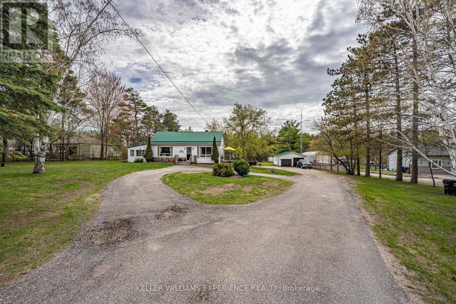 3514 Penetanguishene Road, Oro-Medonte (Craighurst), Ontario  L4M 4Y8 - Photo 2 - S13146568
