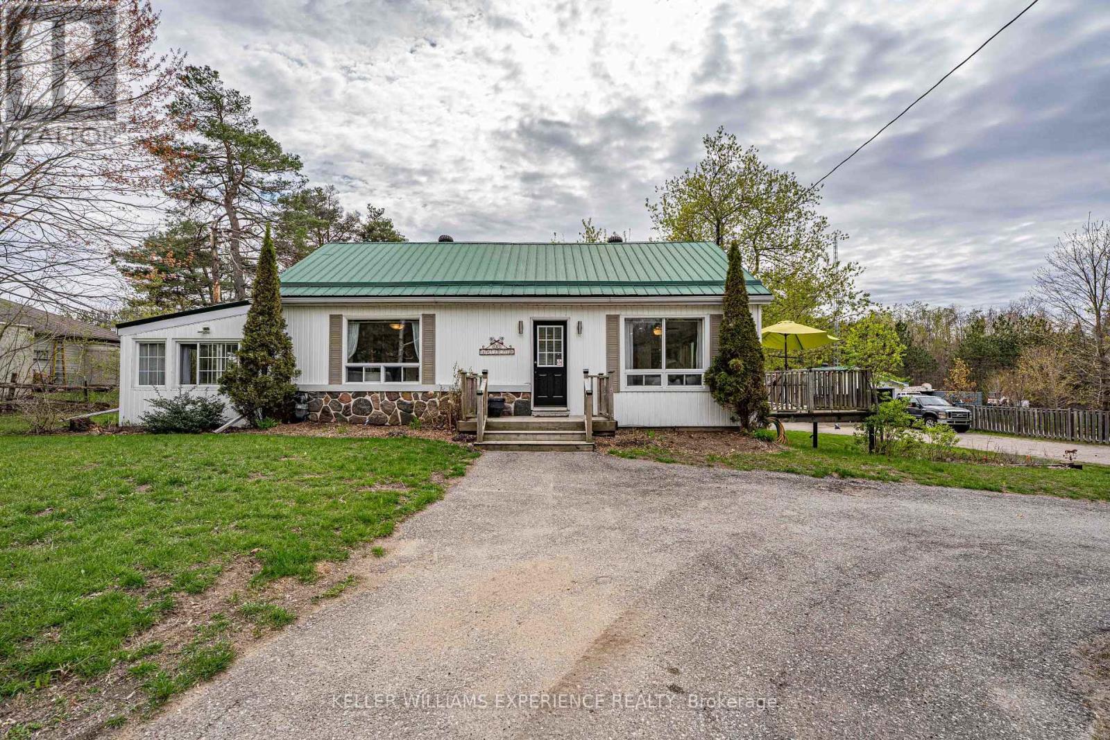 3514 Penetanguishene Road, Oro-Medonte (Craighurst), Ontario  L4M 4Y8 - Photo 6 - S13146568
