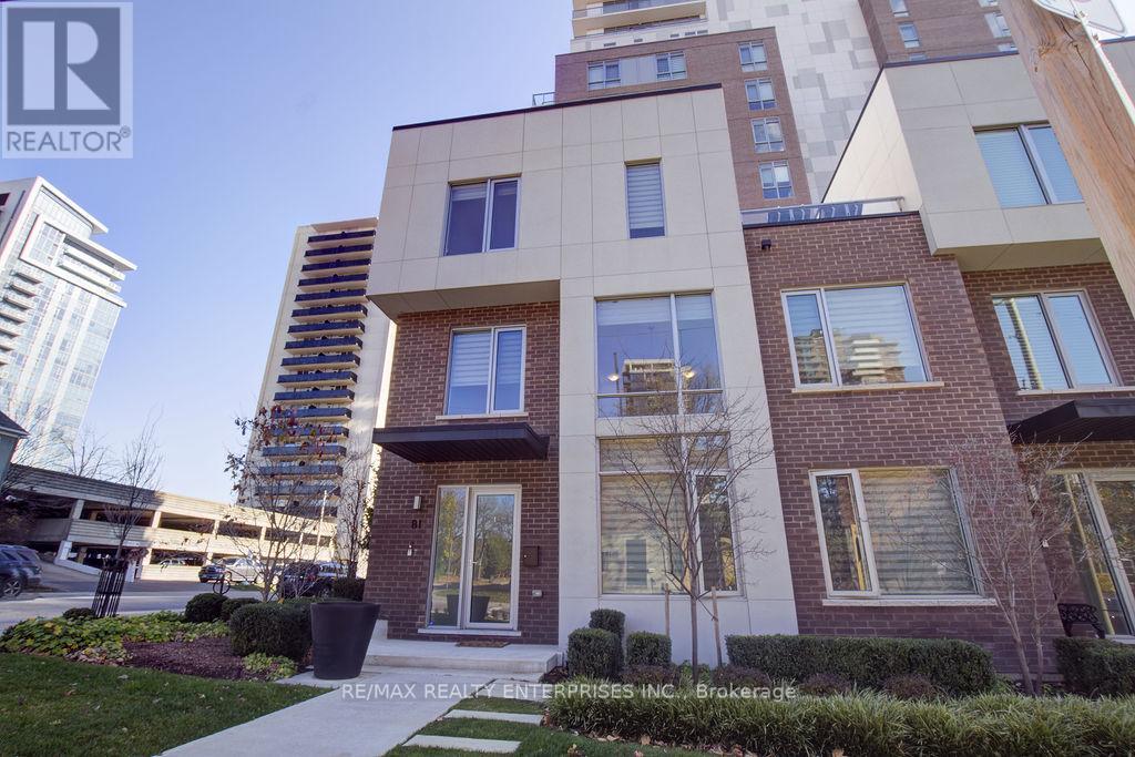 81 High Street E, Mississauga, Ontario  L5G 1K3 - Photo 3 - W13146494