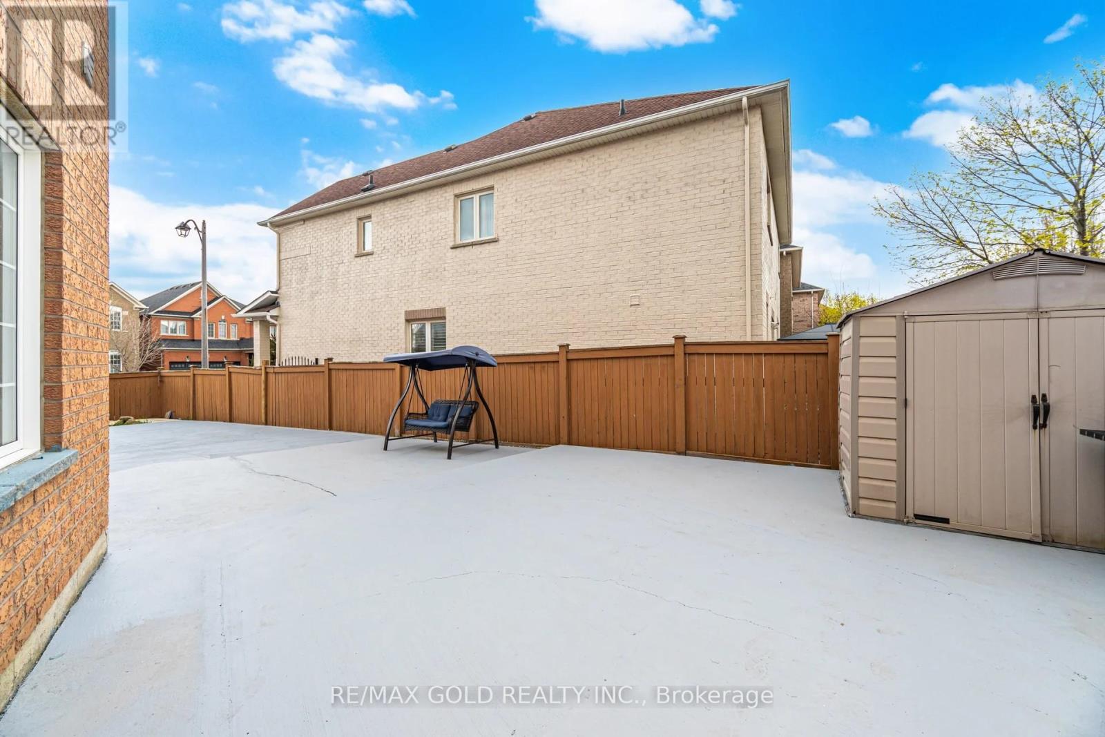 29 Laurentide Crescent, Brampton, Ontario  L6P 1Y3 - Photo 23 - W13146496