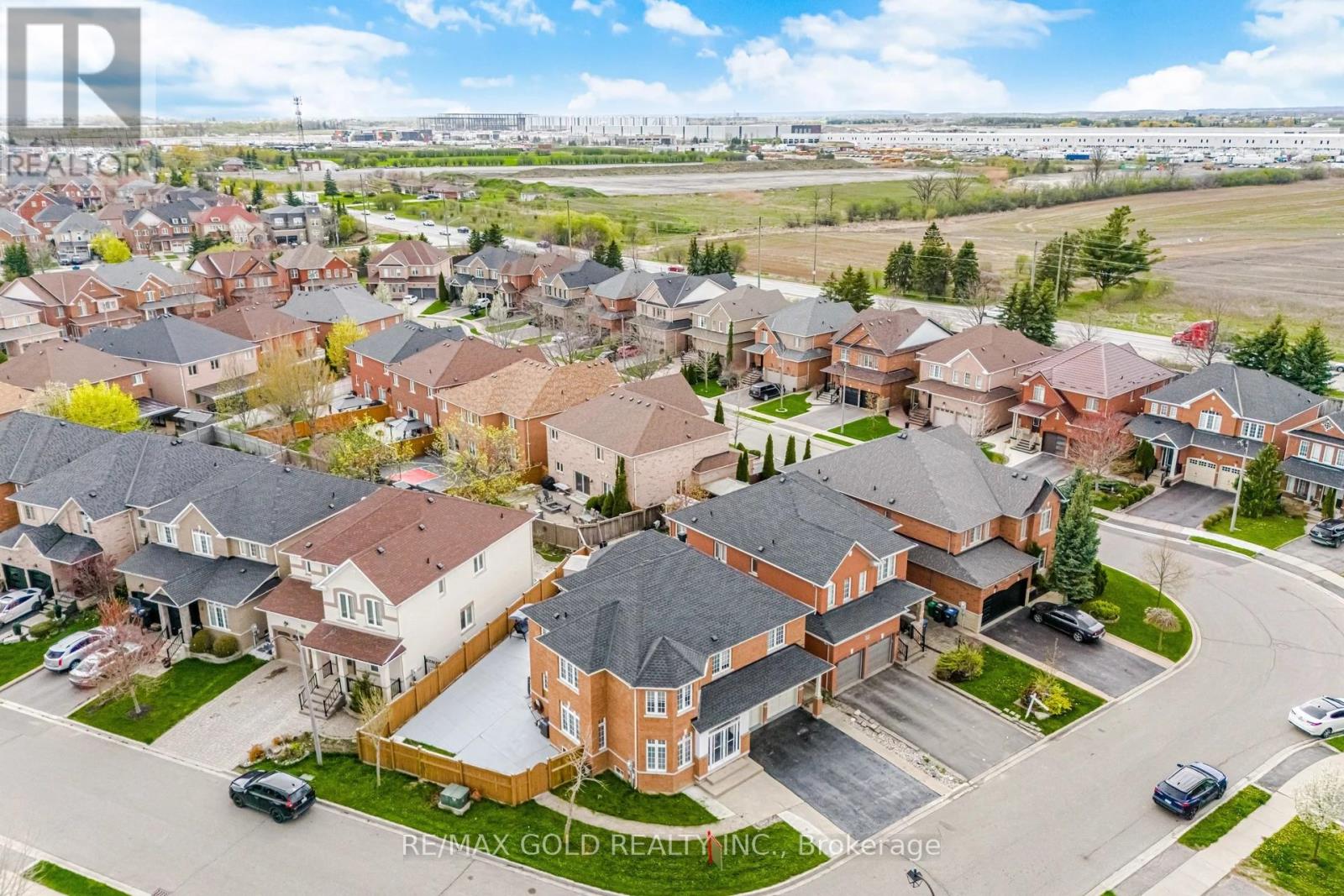 29 Laurentide Crescent, Brampton, Ontario  L6P 1Y3 - Photo 28 - W13146496