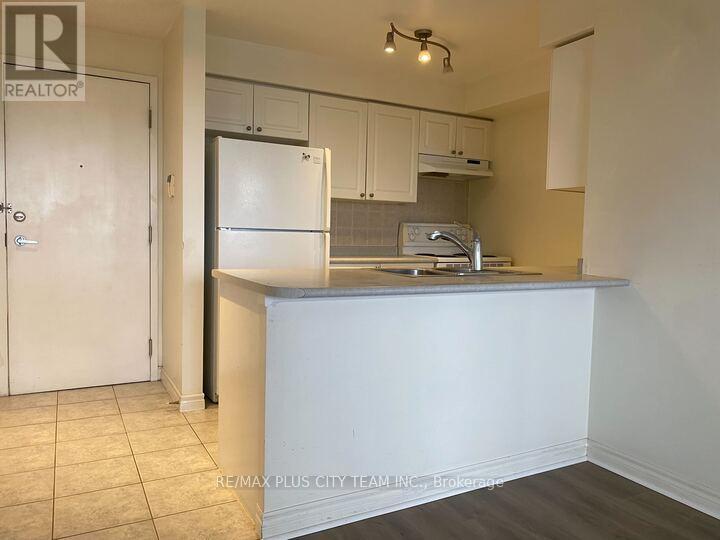 1901 - 55 Strathaven Drive, Mississauga, Ontario  L5R 4G9 - Photo 5 - W13146504
