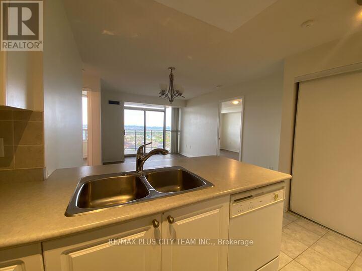 1901 - 55 Strathaven Drive, Mississauga, Ontario  L5R 4G9 - Photo 6 - W13146504