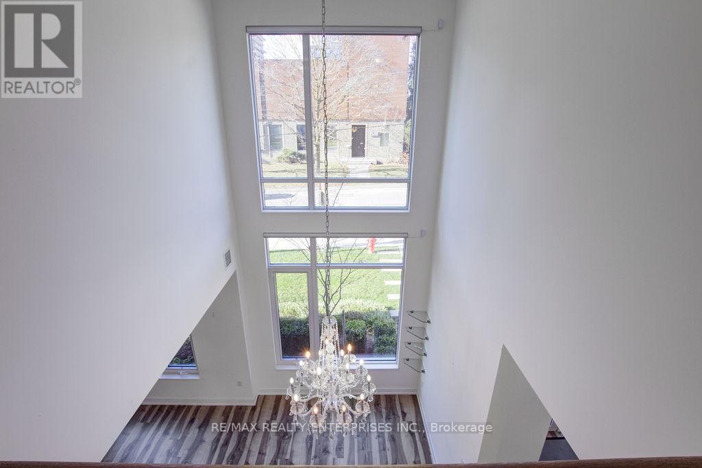 81 High Street E, Mississauga, Ontario  L5G 1K3 - Photo 9 - W13146506