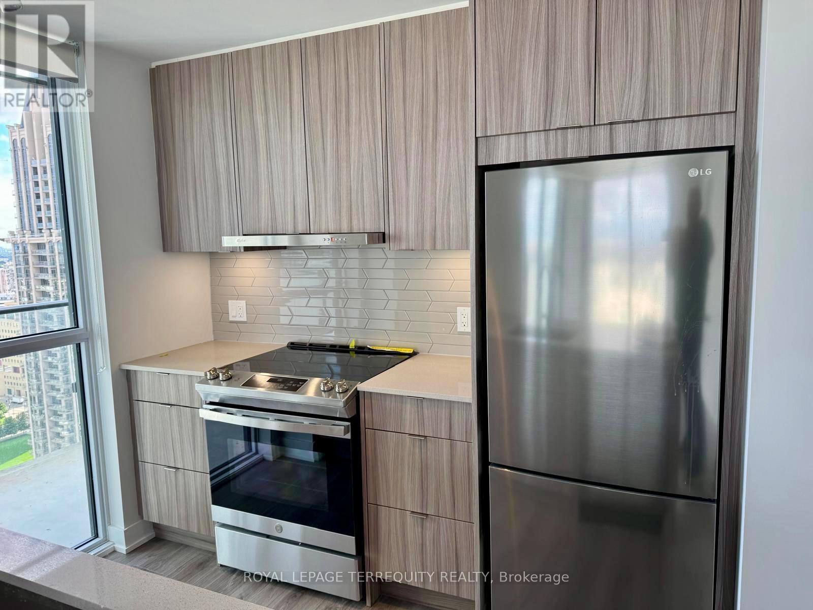3004 - 4130 Parkside Village Drive, Mississauga, Ontario  L5B 0L7 - Photo 4 - W13146558