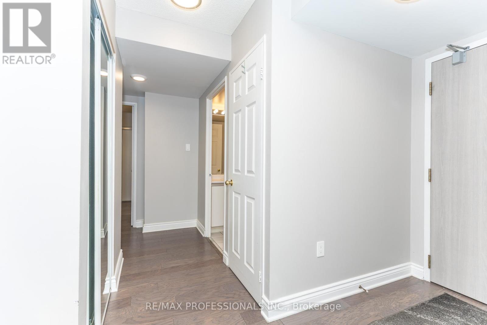 702 - 2177 Burnhamthorpe Road W, Mississauga, Ontario  L5L 5P9 - Photo 17 - W13146622