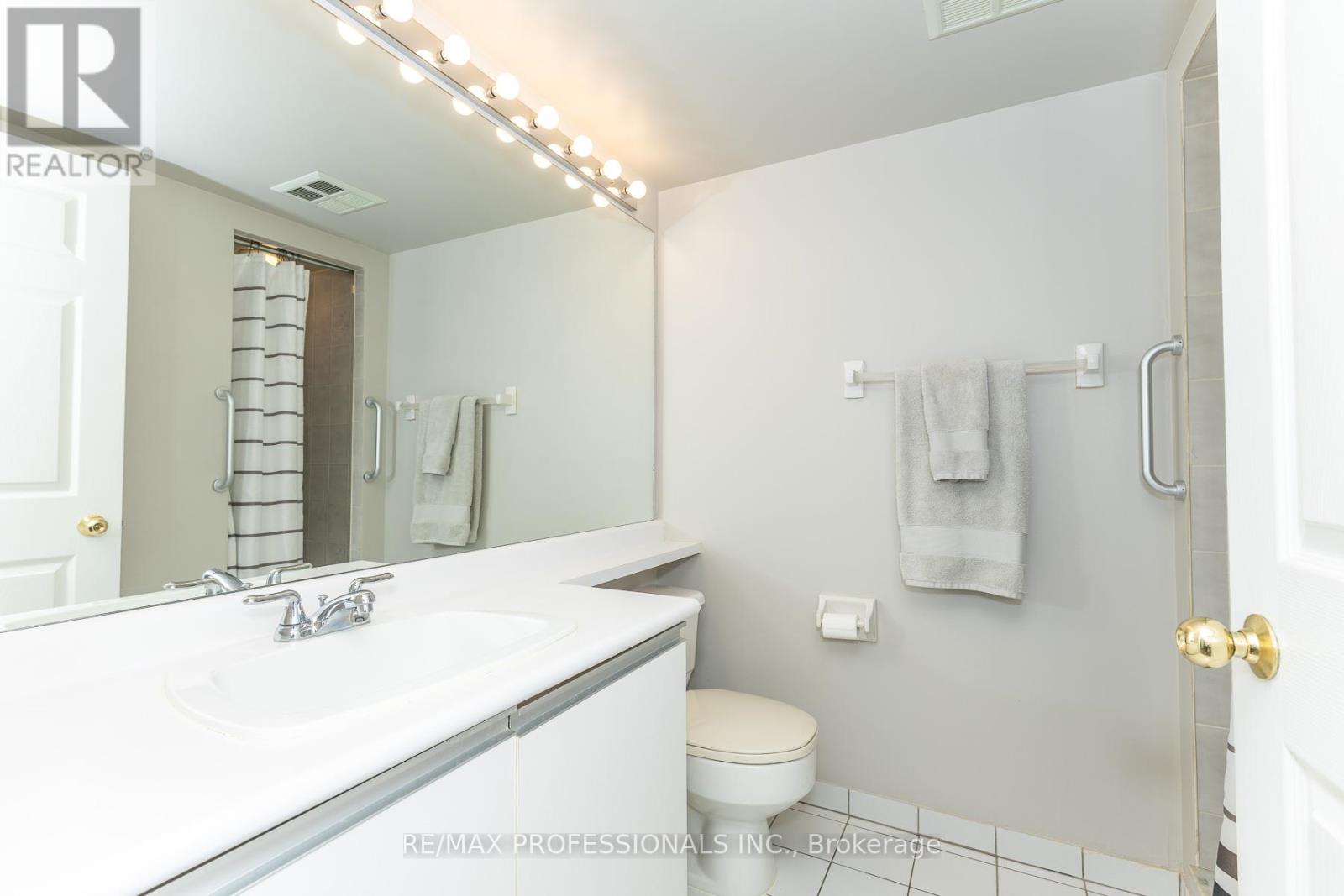 702 - 2177 Burnhamthorpe Road W, Mississauga, Ontario  L5L 5P9 - Photo 19 - W13146622