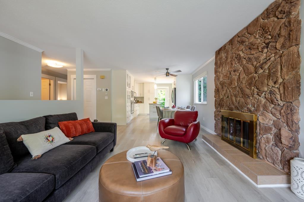 14976 98a Avenue, Surrey, British Columbia  V3R 8G9 - Photo 6 - R3124068