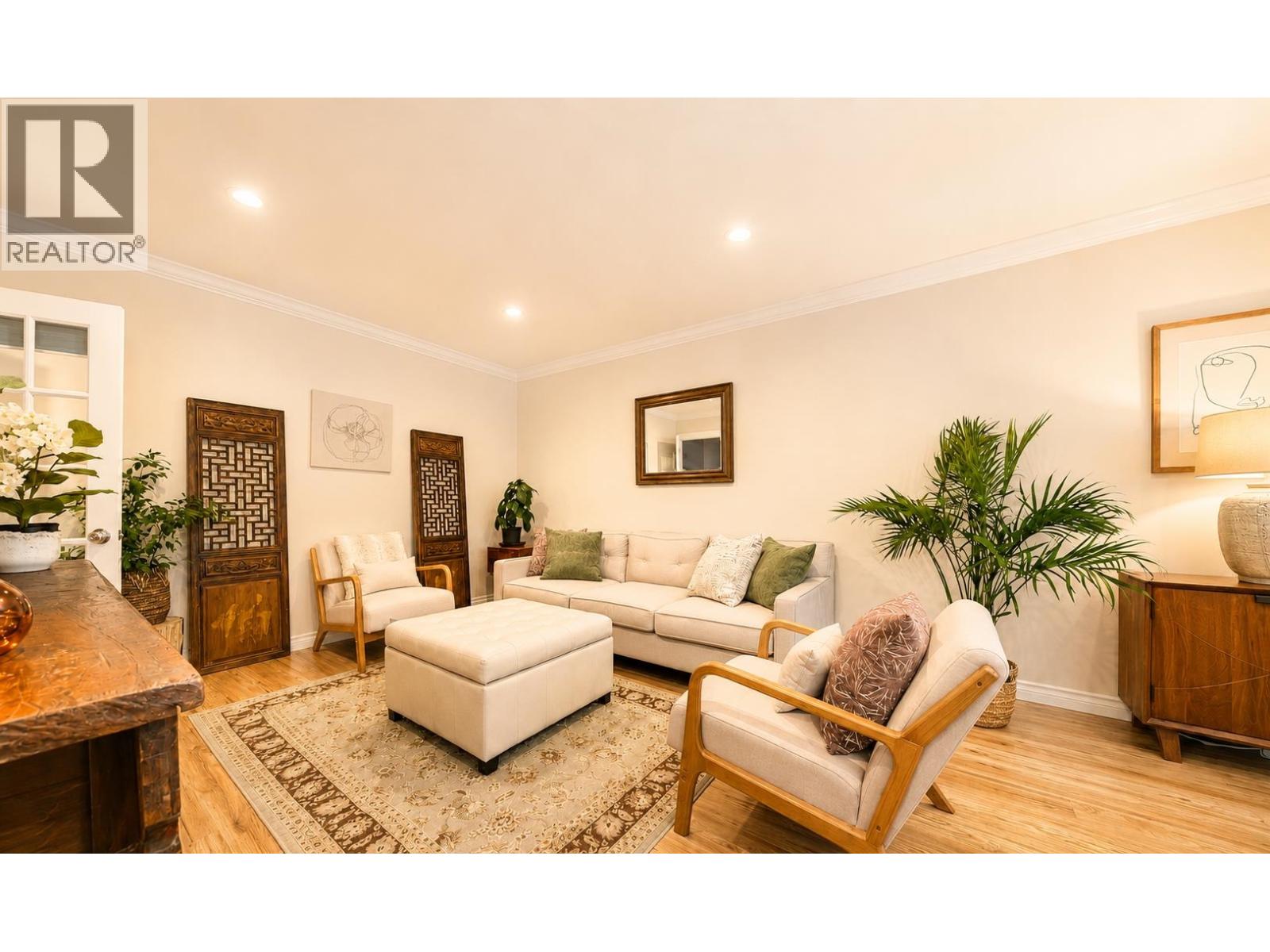 305 2430 Point Grey Road, Vancouver, British Columbia  V6K 1A2 - Photo 5 - R3125102