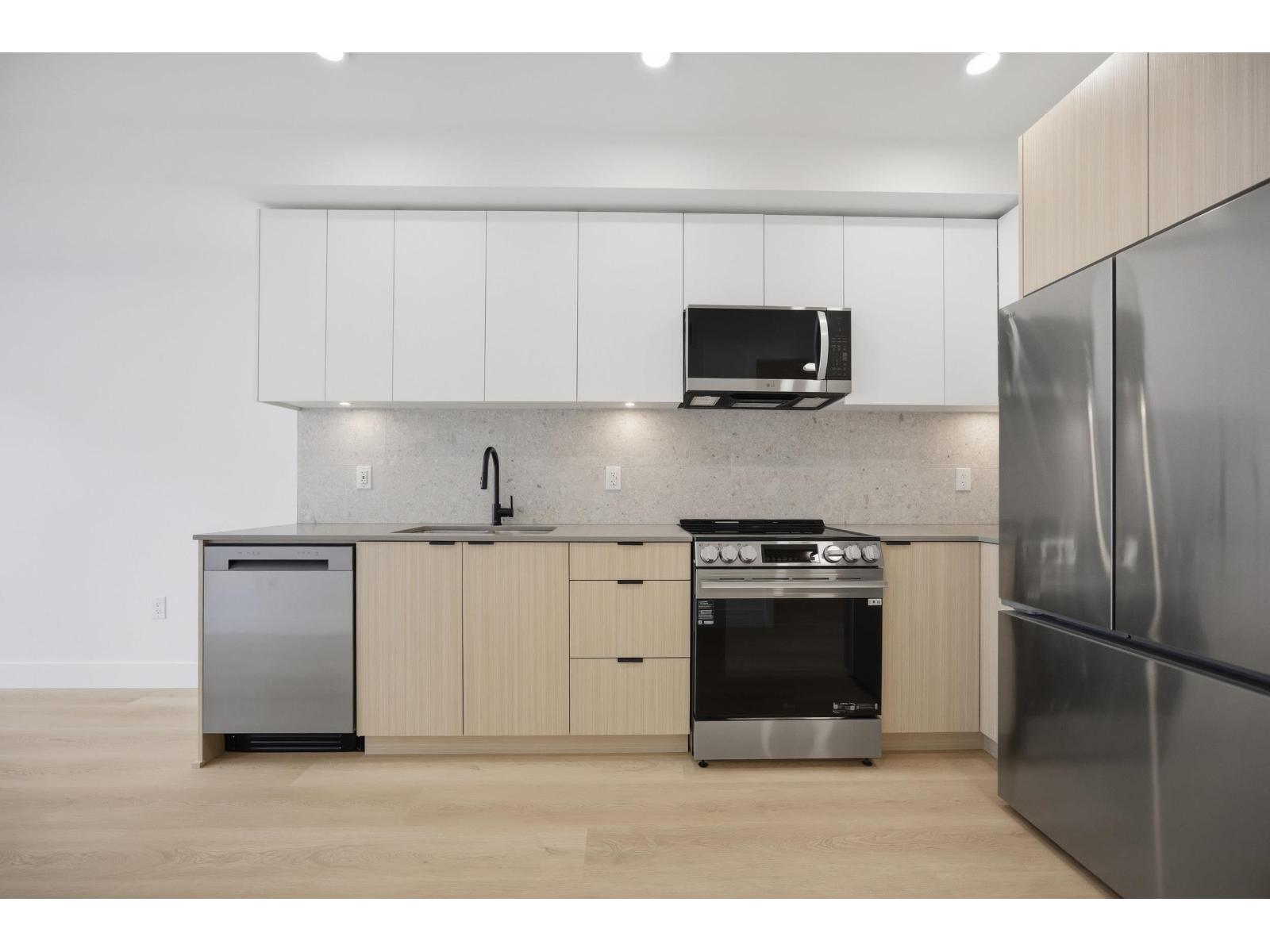 512 13455 94a Avenue, Surrey, British Columbia  V3V 0H3 - Photo 5 - R3125111