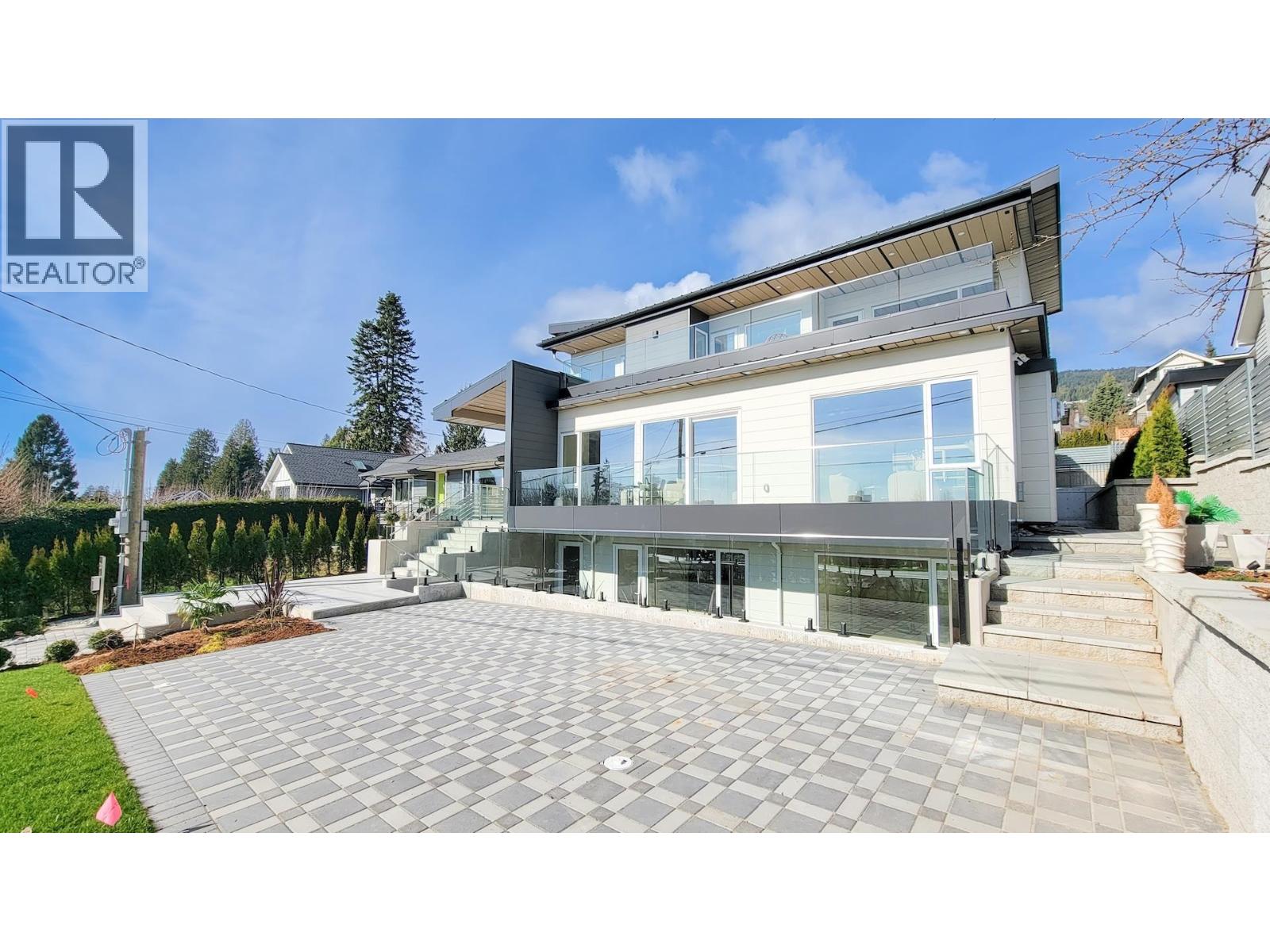 2141 Jefferson Avenue, West Vancouver, British Columbia  V7V 2A6 - Photo 3 - R3096245