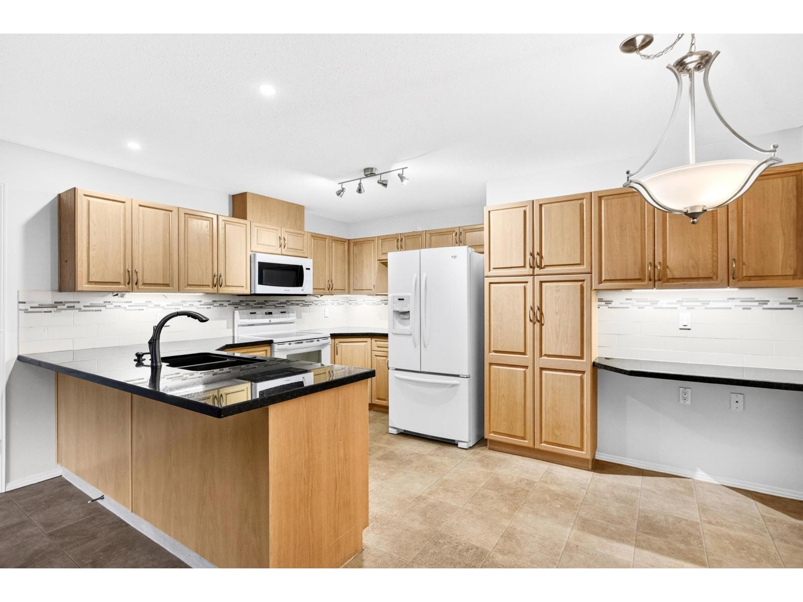 144 13888 70 Avenue, Surrey, British Columbia  V3W 0R8 - Photo 12 - R3125161