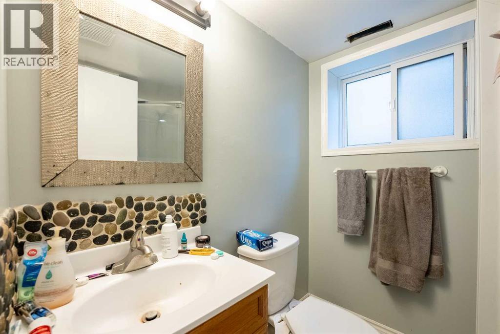 734 4 Street S, Lethbridge, Alberta  T1J 2B1 - Photo 15 - A2309984