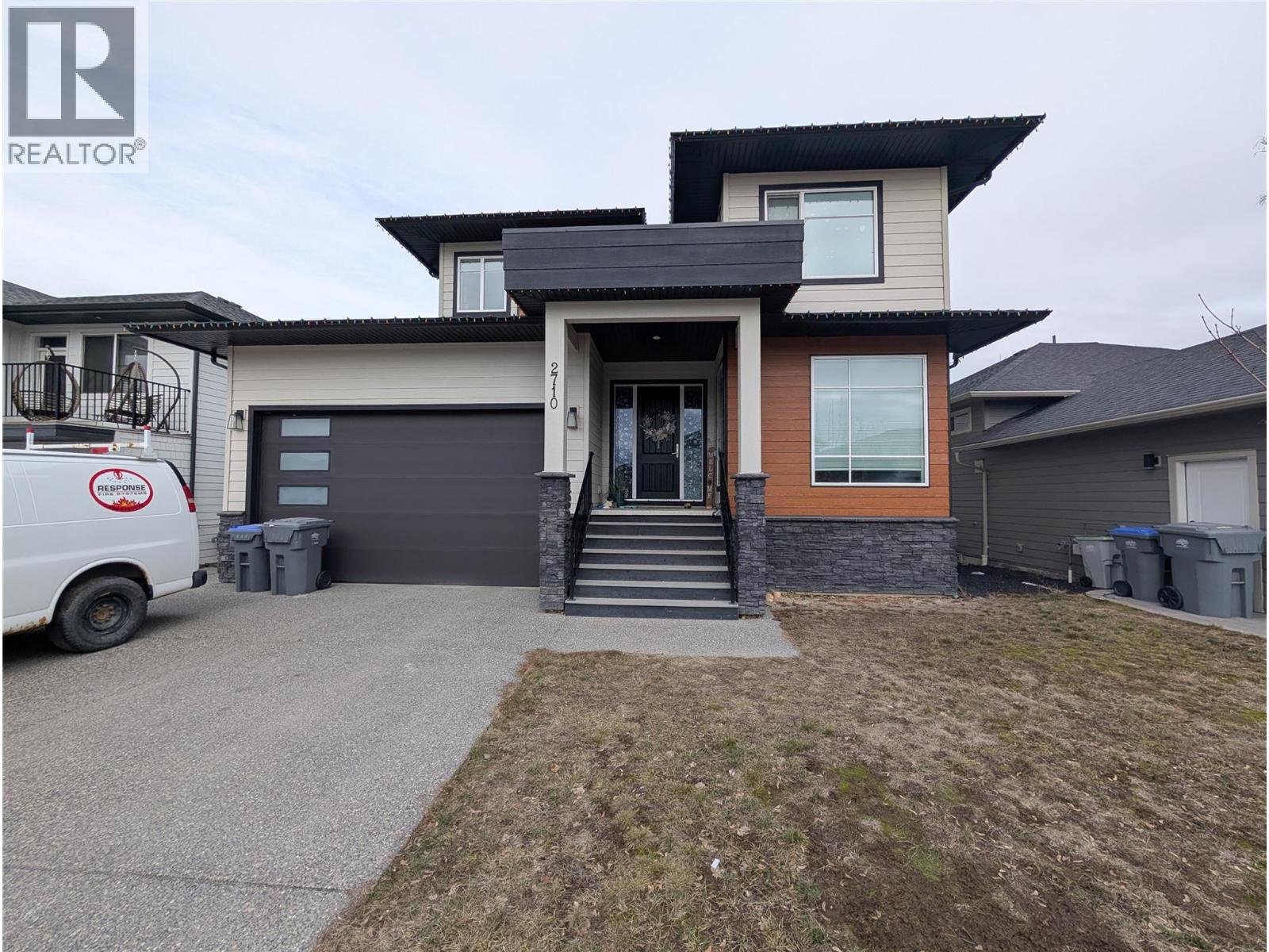 2710 BEACHMOUNT Crescent, Kamloops, British Columbia